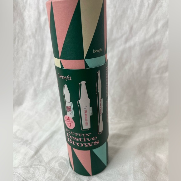 Benefit 8 piece brow set color 3 - Picture 5 of 10